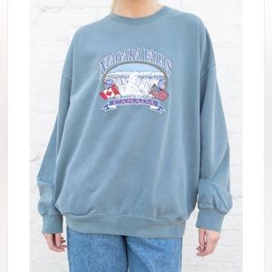 Brandy Melville sweatshirt